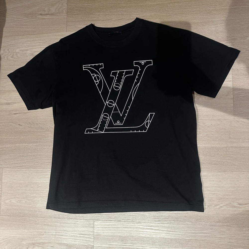 Louis Vuitton Black T-Shirt